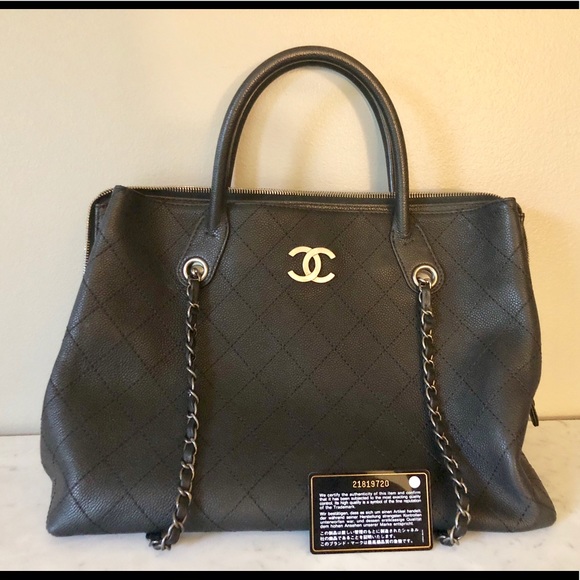 SOLD -Chanel Grained Vegetal Calfskin Shopping Bag - Picture 2 of 7